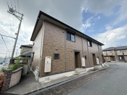 オークスコート西新在家A棟【2号室】の外観