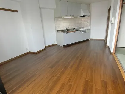 サンリッジ湊川【504号室】の内装