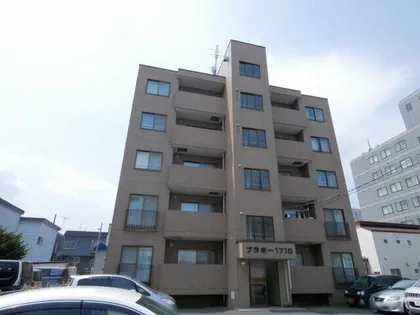 ブラボー1715【5階】の外観