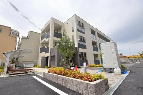 グレイス ティエラの画像