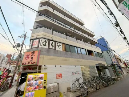 ウィンライフ近大前【6階】の外観