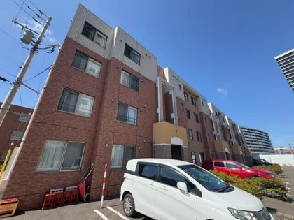 E US NAEBO STATIONの画像