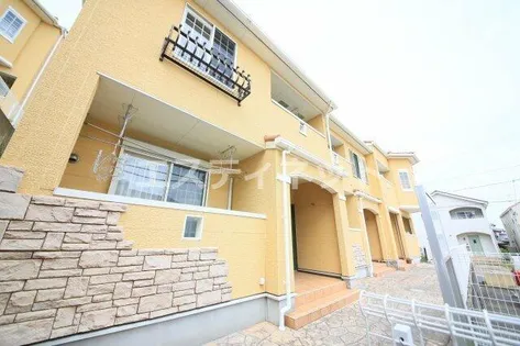 コンフォートスクエアC【203号室】の外観