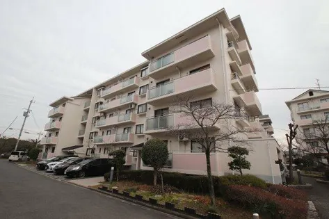 津々山台第二住宅6号棟の画像
