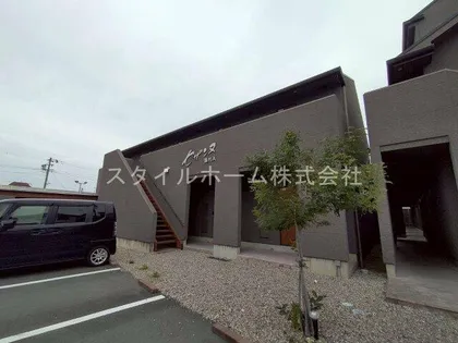 セザンヌ飯村Aの画像