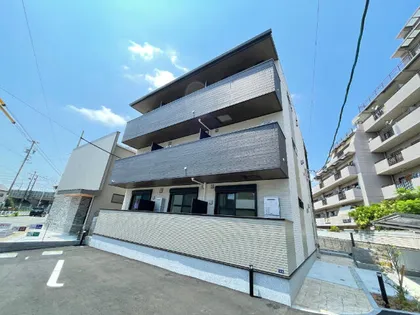 ローレルWESTの画像