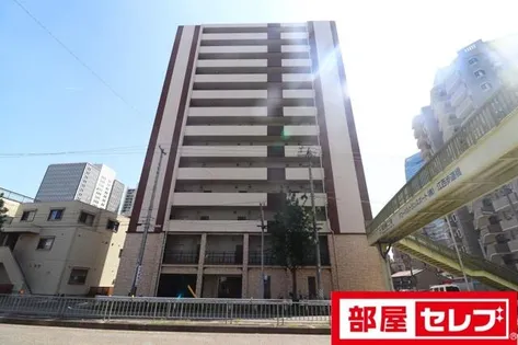 プラウランド名駅【13階】の外観