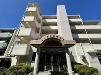 エレガンス秋山Ⅱ【2階】の外観