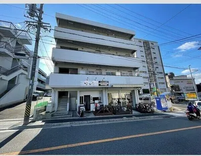 山田ビル【3階】の外観