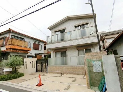 マルベリーカーサ【2階】の外観