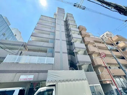 ビクトワール小阪【3階】の外観