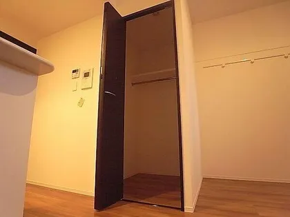 トラストレジデンス博多駅南【8階】の内装