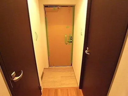 トラストレジデンス博多駅南【8階】の玄関