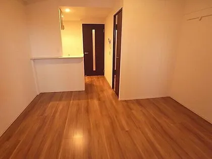 トラストレジデンス博多駅南【8階】の居間