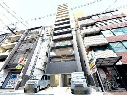 ブリリアントジュネス本町【13階】の外観