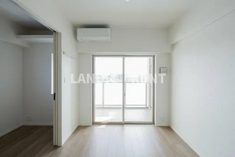 エンクレスト空港通り【6階】の居間