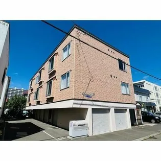 グレイス八軒【106号室】の外観