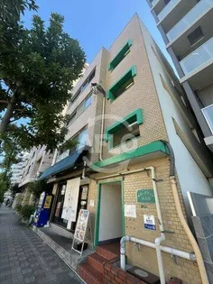 エバーグリーン新大阪【4階】の外観