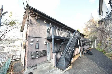 中山手ガーデンパレスD棟【1階】の外観