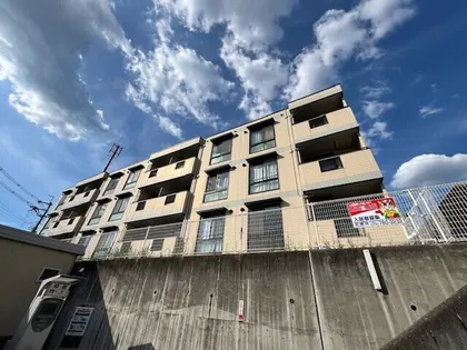 大阪府豊中市待兼山町【マンション】の外観