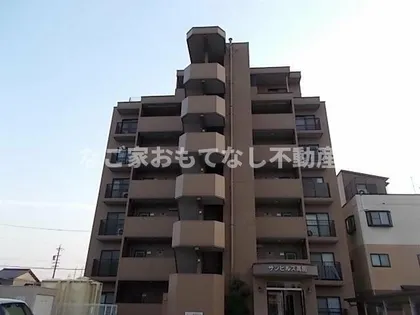 愛知県北名古屋市高田寺出口【マンション】の外観