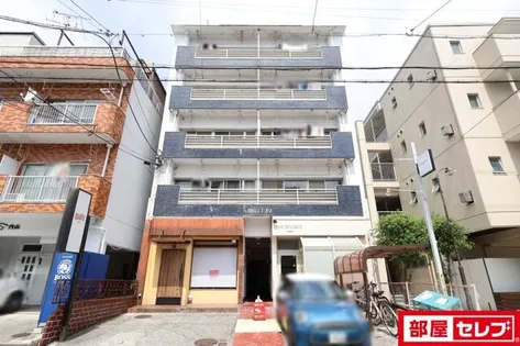 カモットイーズ【2階】の外観