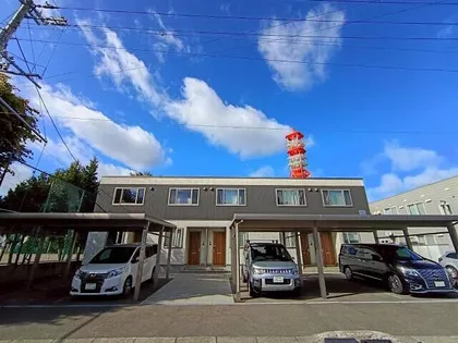 北海道札幌市北区北三十二条西8丁目【テラスハウス】の外観