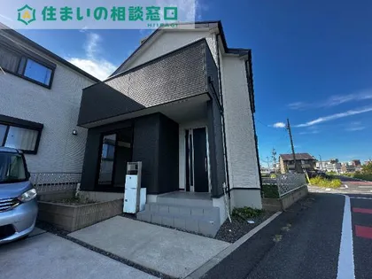 愛知県岡崎市明大寺町字中道【一戸建】の外観