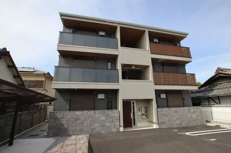 ラ メゾン プラムの画像