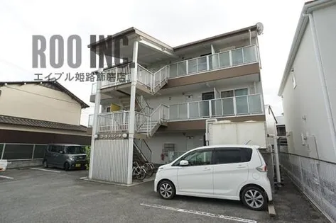 コーポラスピーチ【102号室】の外観