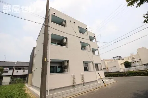 フィローネ高畑【2階】の外観