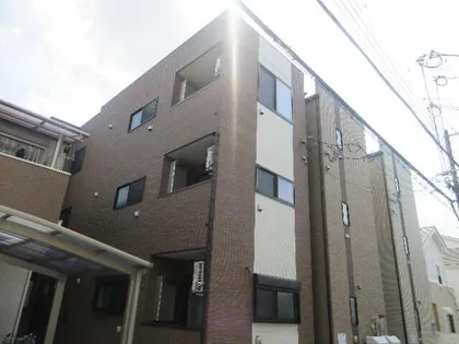 ベル ルミエール中川【1階】の外観