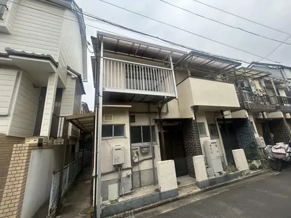 大阪府高槻市下田部町1丁目【テラスハウス】の外観