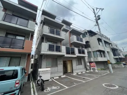 クラフト伏見【2階】の外観