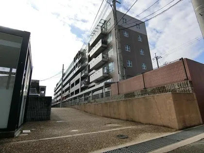 マンション・フォルツーナ【407号室】の外観