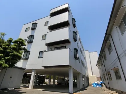 ヴァイセスシュロス南茨木の画像