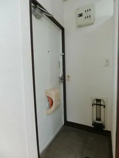 グランラフォーレ【2階】の玄関