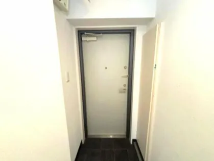 Duke御影【1階】の玄関