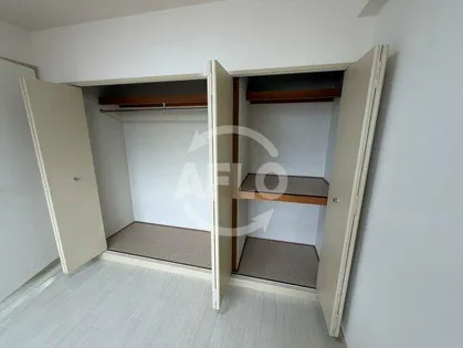 シャトー・レイクルイーズ【9階】の内装