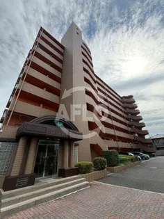 シャトー・レイクルイーズ【9階】の外観