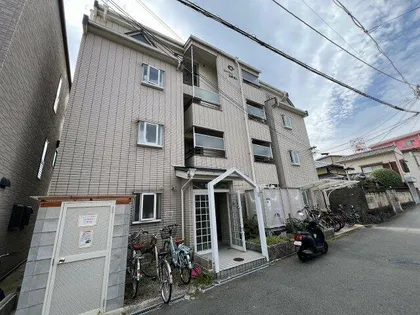 シャトルスギモト【2階】の外観