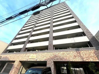 プレジオ帝塚山【6階】の外観