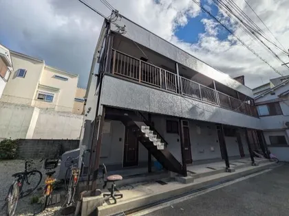 大阪府豊中市本町2丁目【アパート】の外観