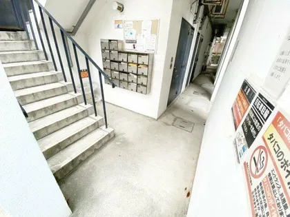 トラスティーコート【4階】の玄関