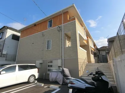 大阪府茨木市南春日丘5丁目【アパート】の外観