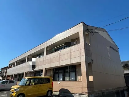 ロイヤルハイツ東中【1階】の外観