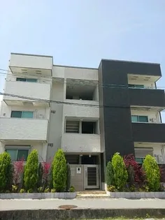 兵庫県宝塚市鹿塩2丁目【アパート】の外観