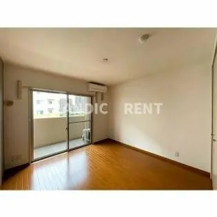 エムティースクエア吉塚駅前【5階】の居間