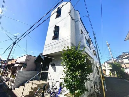 Y M HOUSEの画像