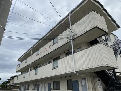 コーポ益三【1階】の外観